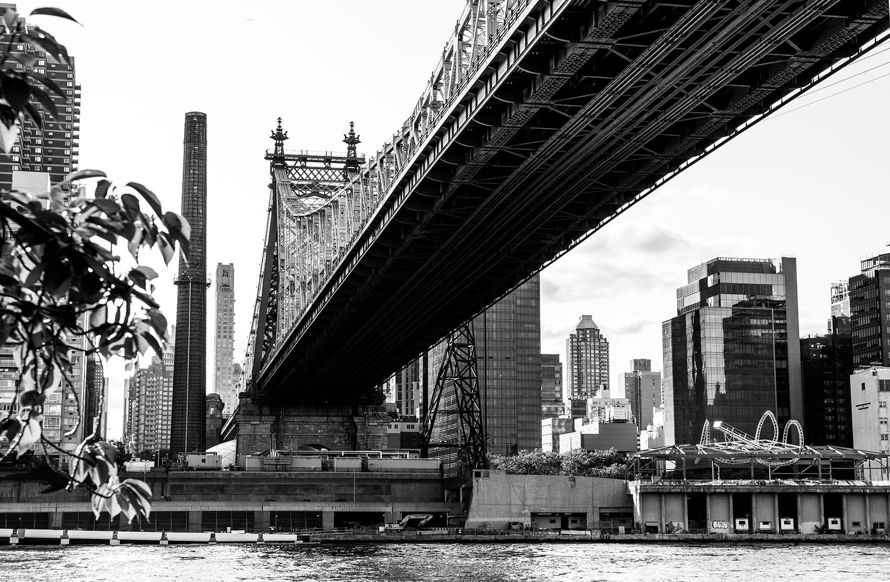 59th Street Bridge, New York City — B&W